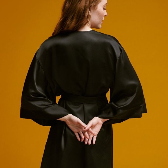 NWT - Satin Robe ThirdLove - Picture 3 of 6
